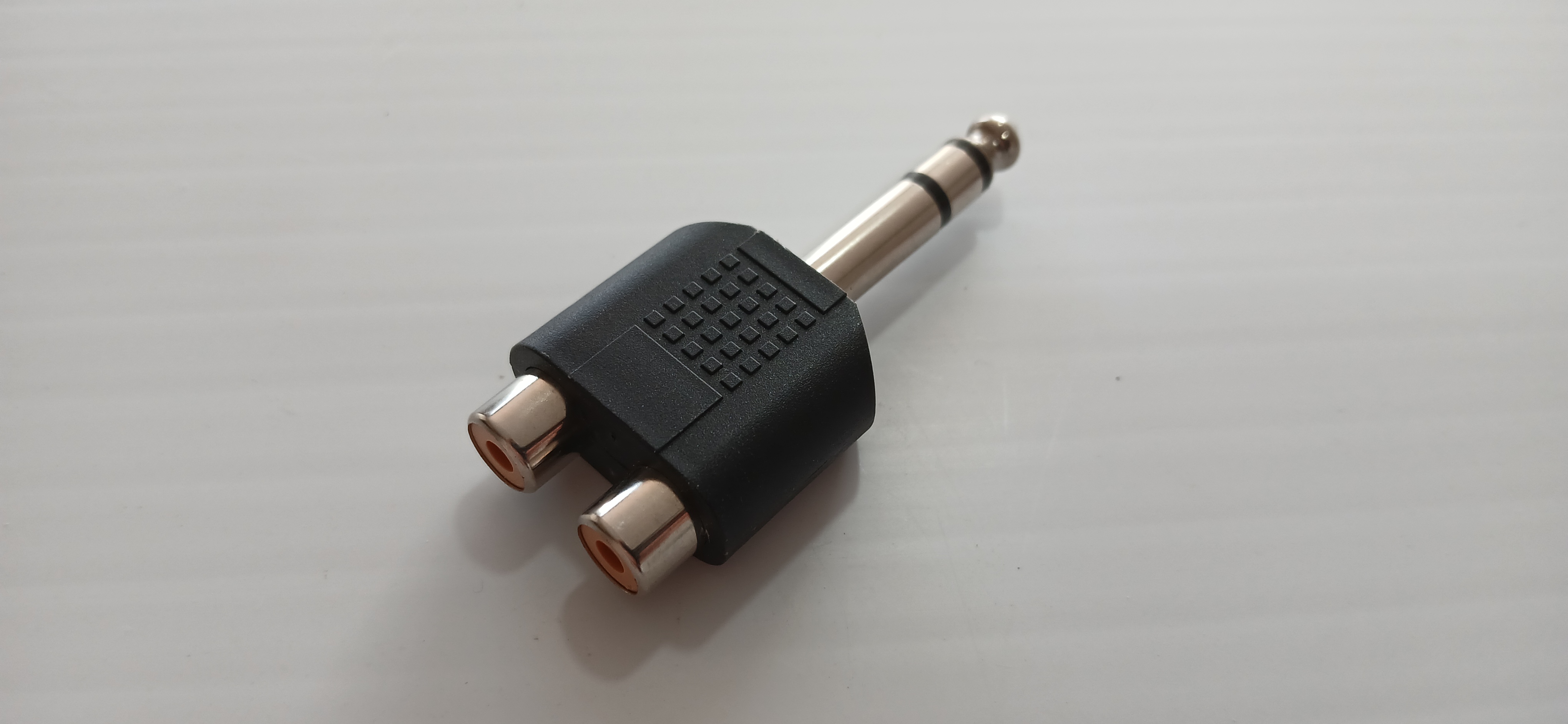 ADAPTADOR AUDIO PLUG 6.5 EST A 2 RCA H STE HIPERCOM